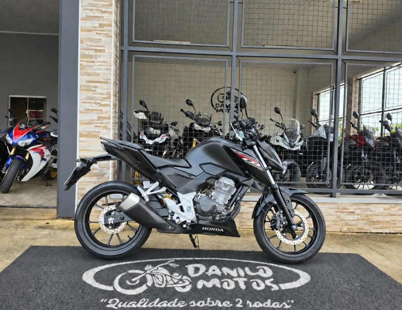 Honda CB 300F TWISTER CBS 2025